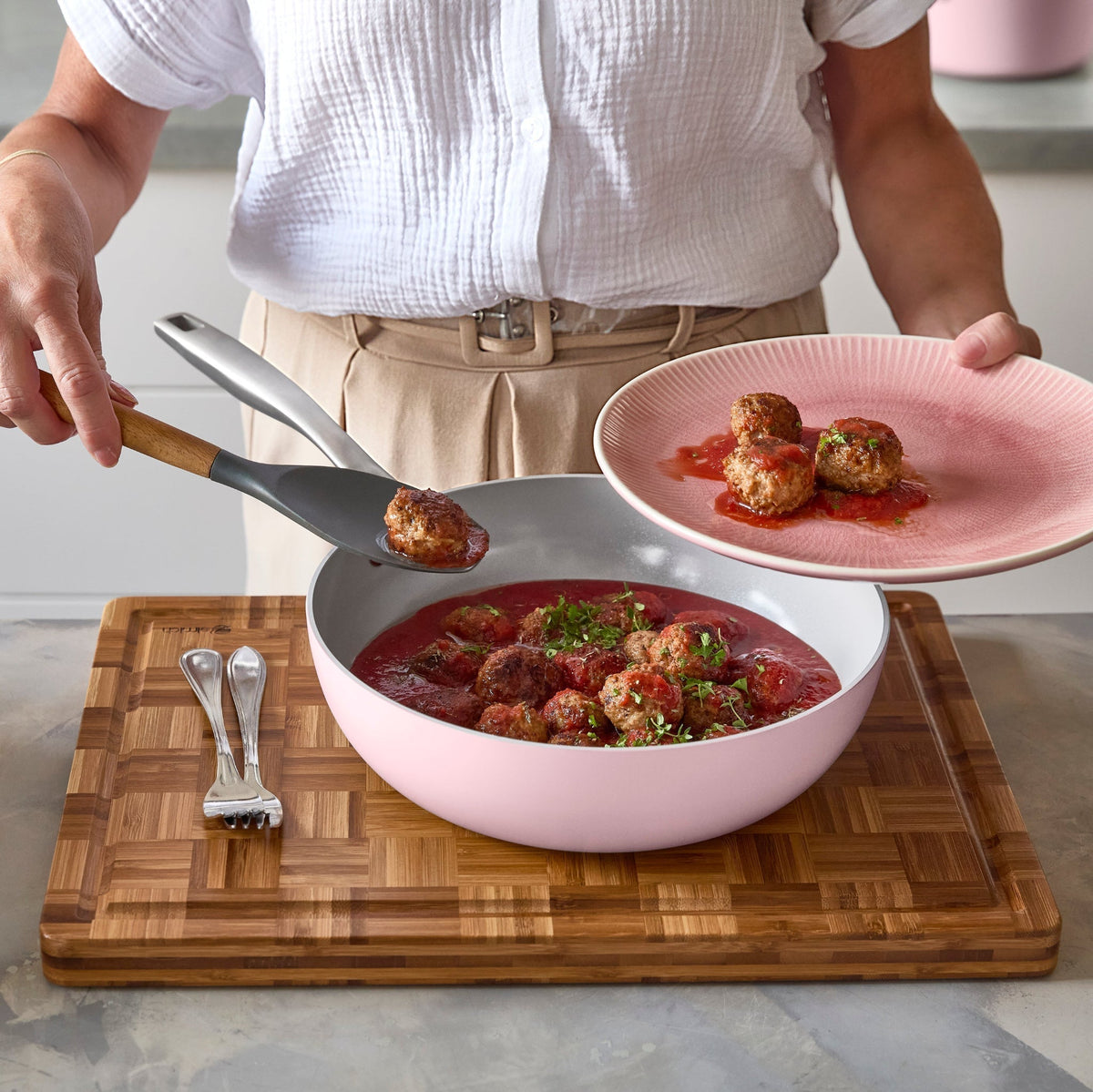 Hluboká pánev Vital s nepřilnavým keramickým povrchem Ø 28 cm růžová 28 cm / Růžová